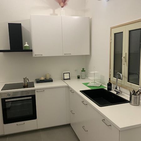 Nova Domus Apartment Бари Екстериор снимка